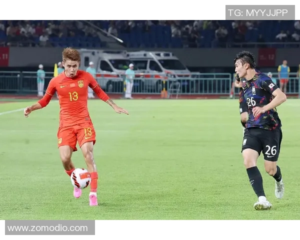 模仿足球巨星的迷人风采探秘那些让人惊叹的仿效达人与他们的热血故事